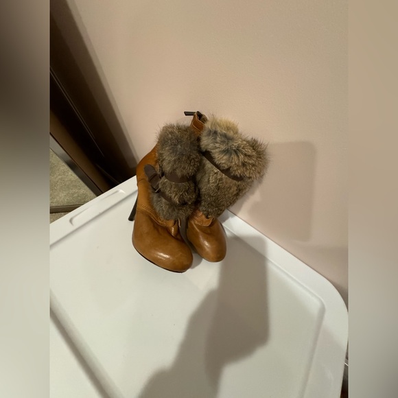 Dolce Vita heeled leather/fur boots!!  Worn only a couple of times ! - Picture 1 of 4
